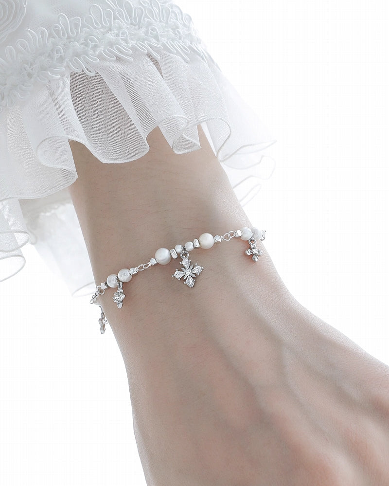 Light Domain Pearl Bracelet
