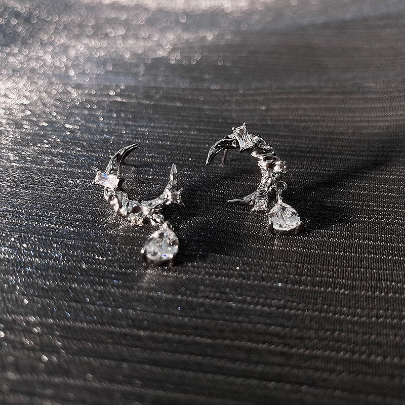 [Insomnia Artist] Bright Moon Crescent Earrings pg239