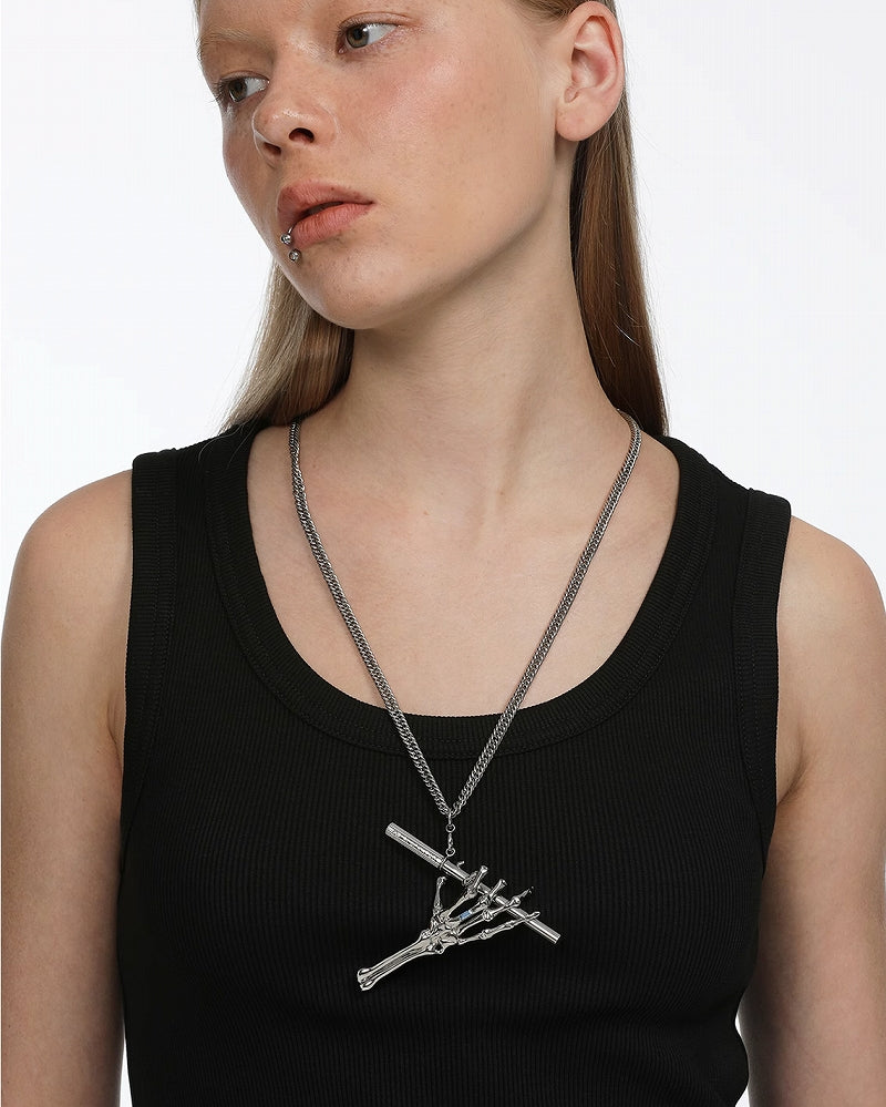 [BLACKHEAD]The X-Files Skeleton Holding Cigarette Necklace pg1869