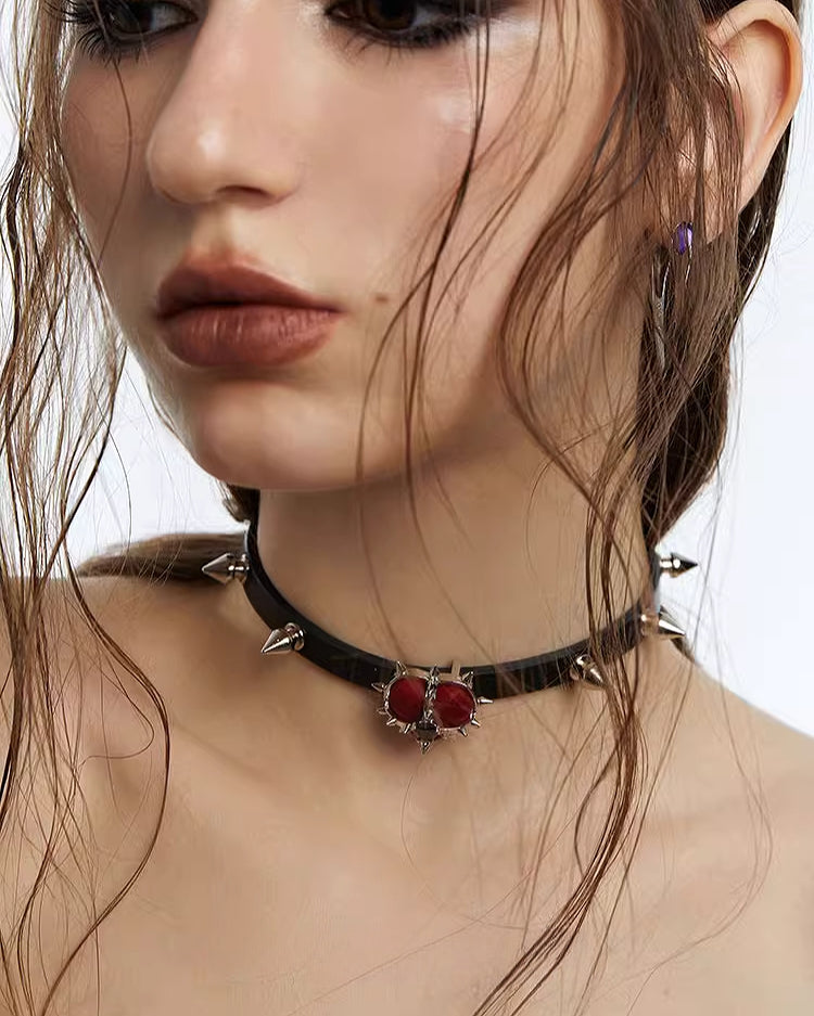 [OCTO VITA] Evil Girl Spiked Red Heart Choker pg712