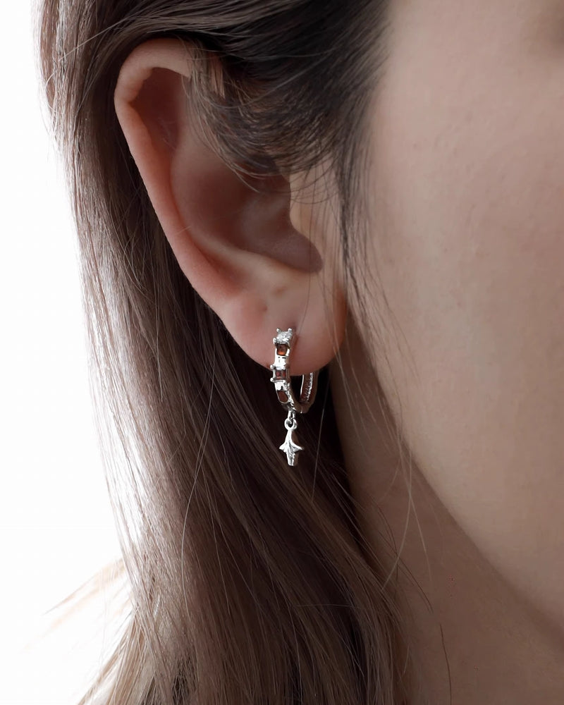 [1ST XULIE] Star Cross Earrings pg1715