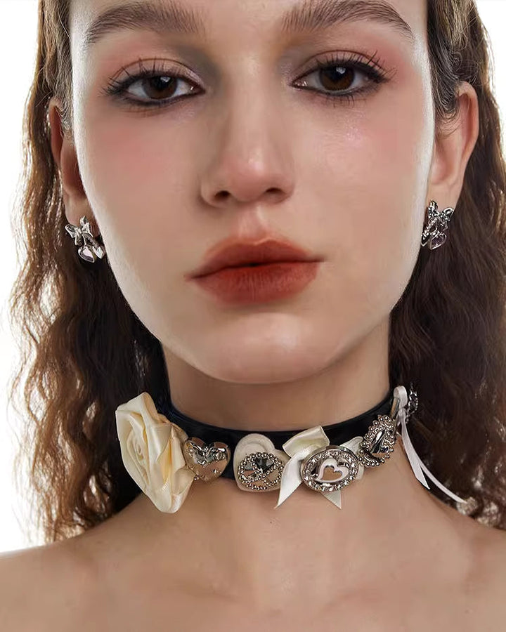 【OCTO VITA】Leather Rose White Vintage Button Choker pg1070