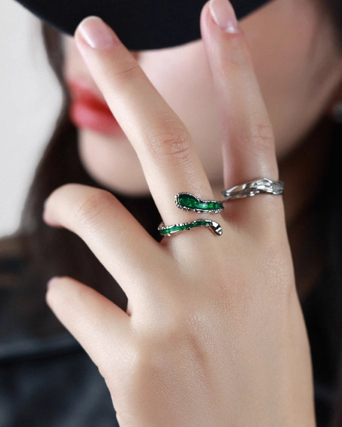 [OOMEOO] Forest Of Desire Snake Green Ring pg837