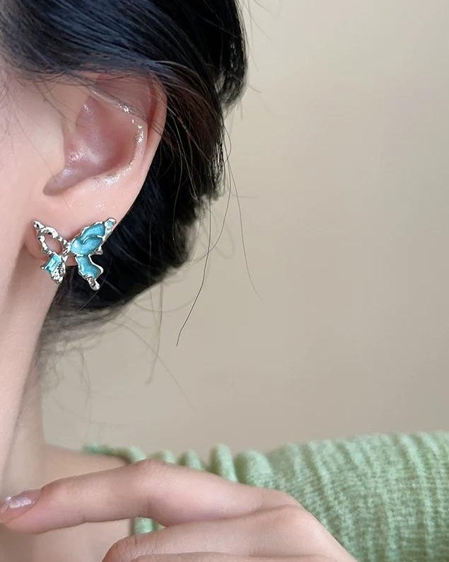 Asymmetrical Butterfly Earrings Set