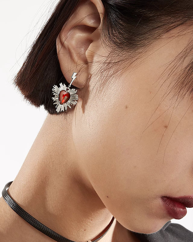 [Hard Candy] Lightning Sacred Heart Earrings02 pg1079