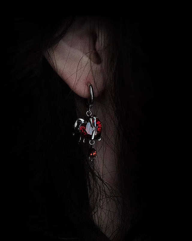 【Insomnia Artist】Forbidden Angel Red Love Asymmetrical Earrings pg785