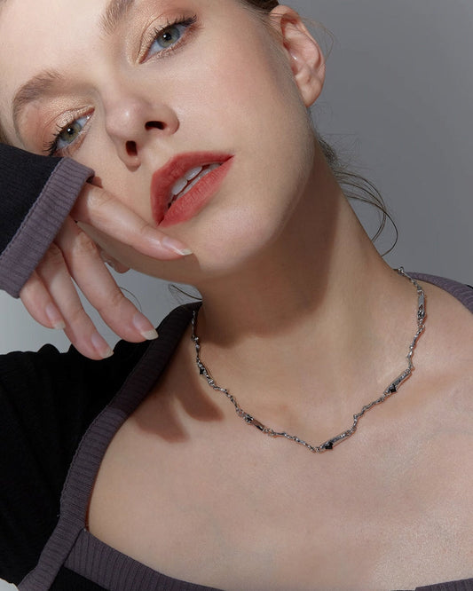 [FAITMAIN] Dark Chapter Geometric Necklace pg525