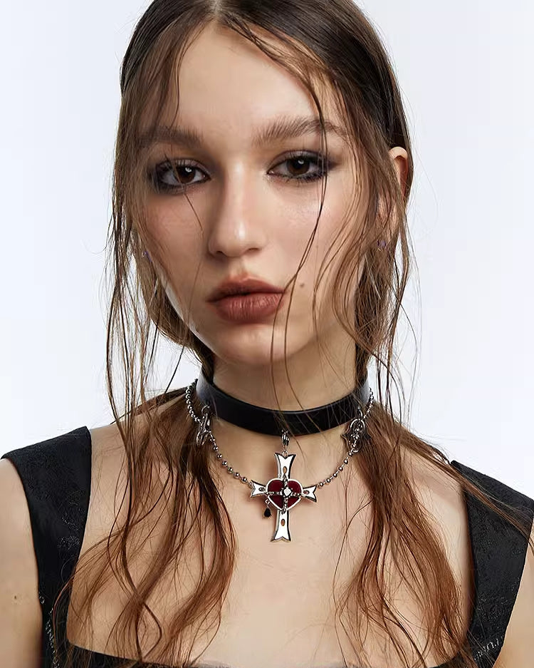 [OCTO VITA] Evil Girl Crazy Flower Cross Heart Choker pg696