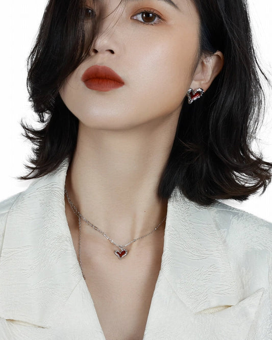 [OOMEOO] Preference Red Heart Necklace pg1395