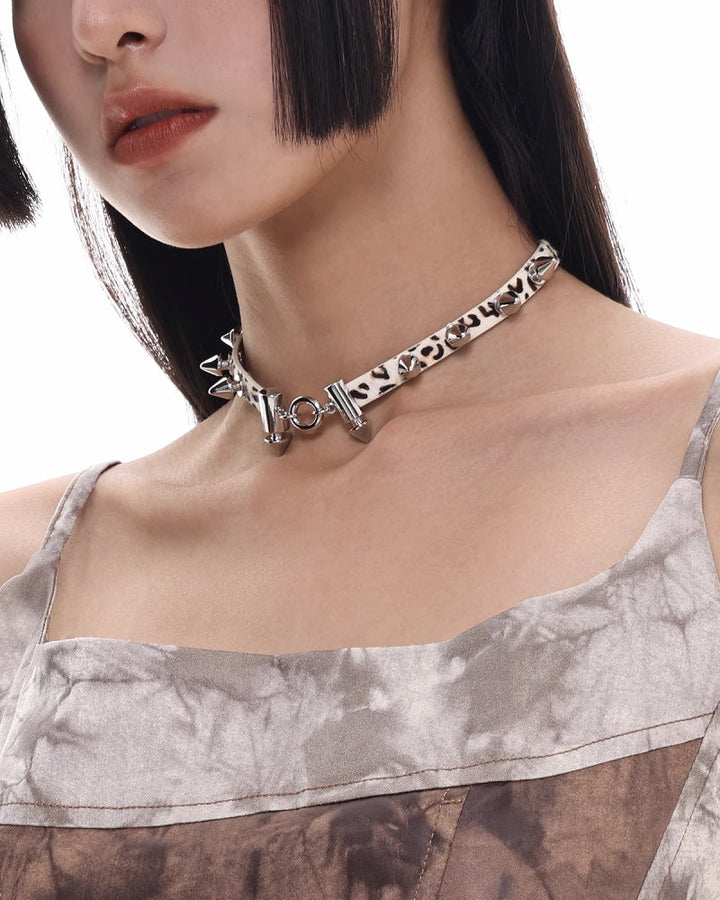 [SUMIYAKI] Graffiti Leopard Rivet Choker pg934