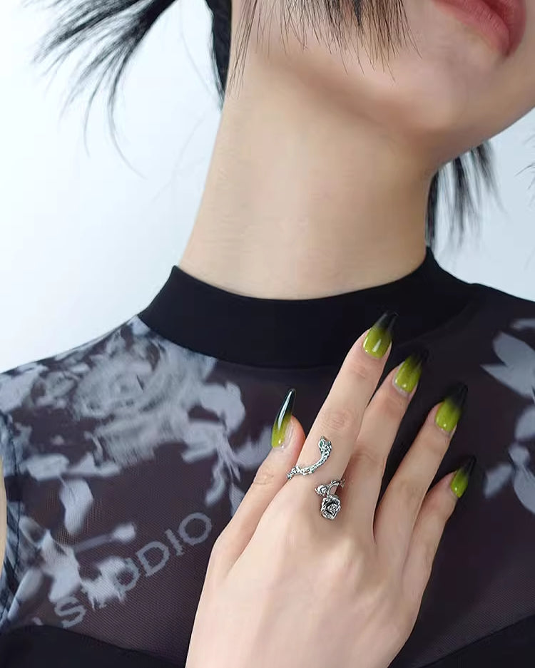 [OCTO VITA] Rose Thorn Snake Two-Way Ring pg1528