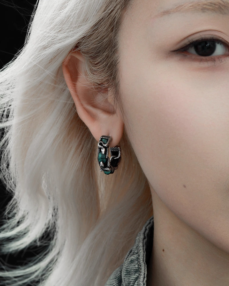 Hunting Snake Earrings 01