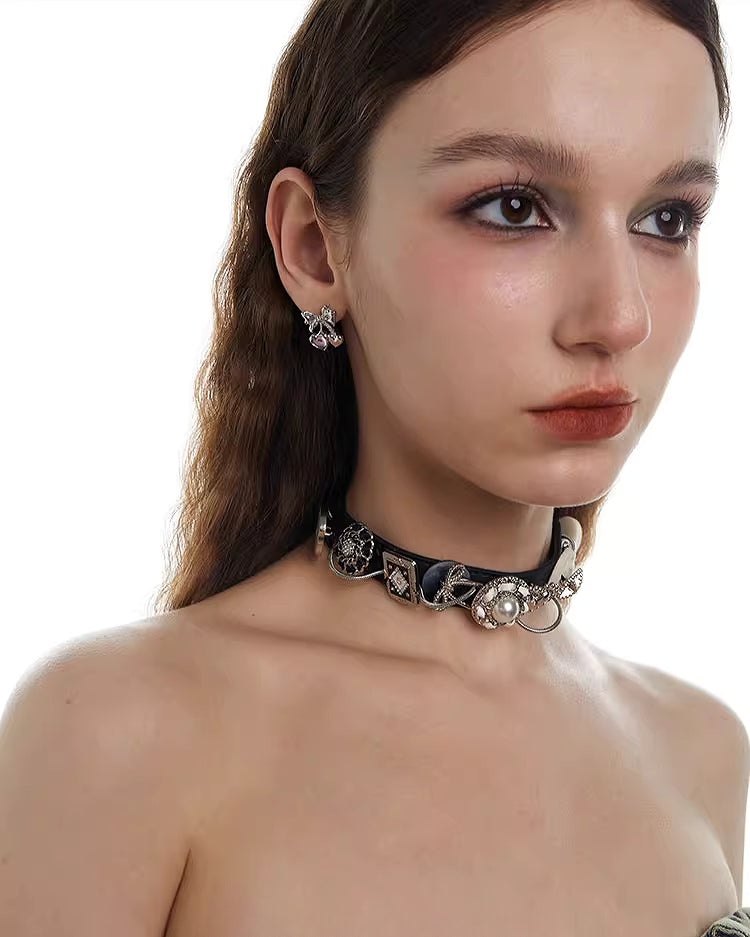 【OCTO VITA】Leather Rose Belt Button Choker pg1064