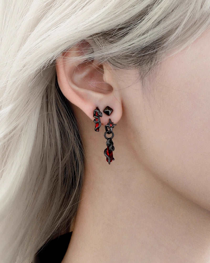 Forbidden Apple Snake Earrings 01