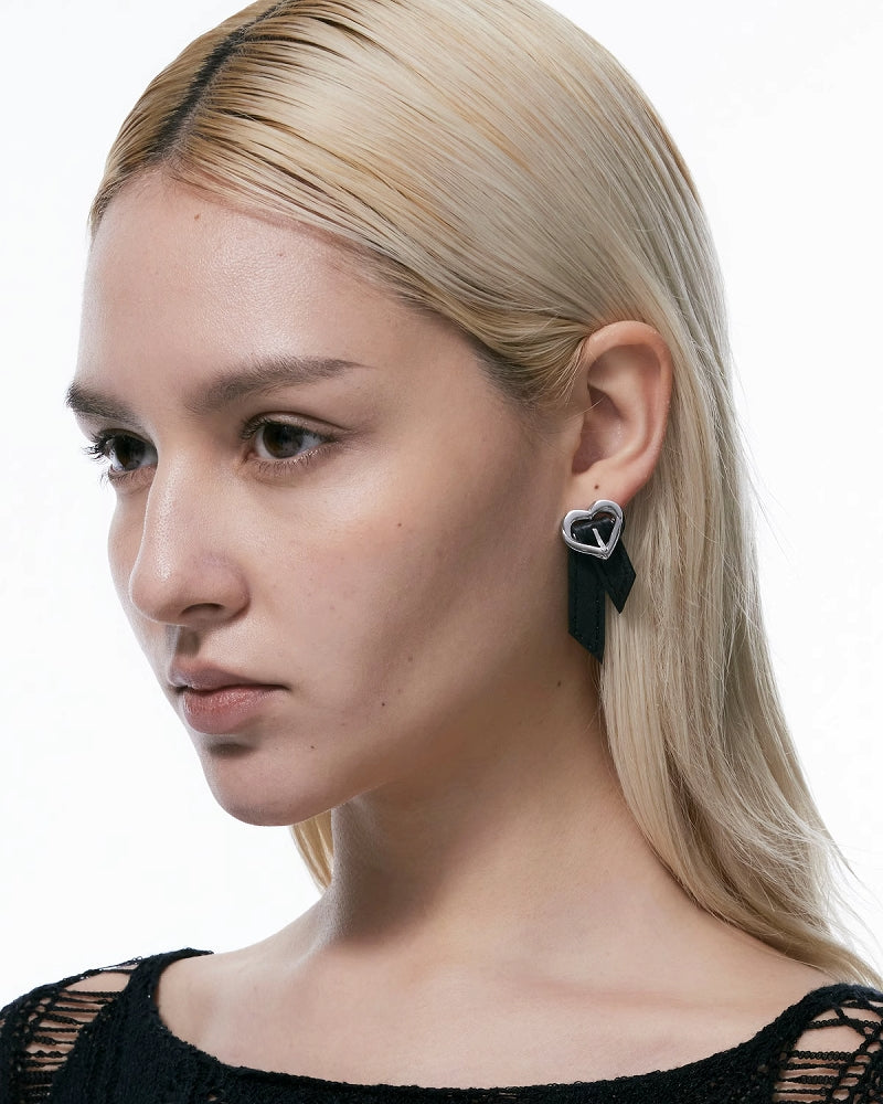 [BLACKHEAD]B Label Love Leather Earrings pg90