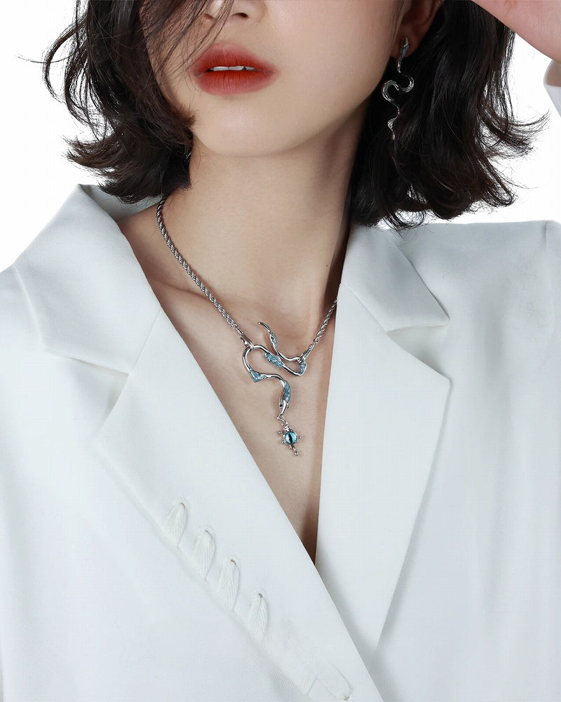 [OOMEOO] Ice Snake Blue Necklace pg1007