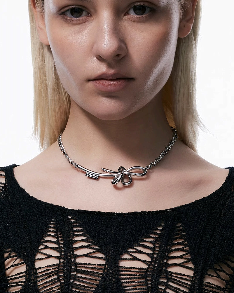 [BLACKHEAD]B Label Knot Necklace pg83