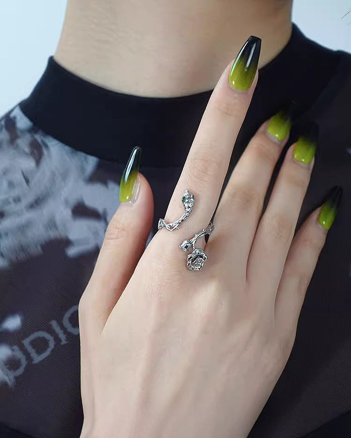 【OCTO VITA】Rose Thorn Snake Two-Way Ring pg1528