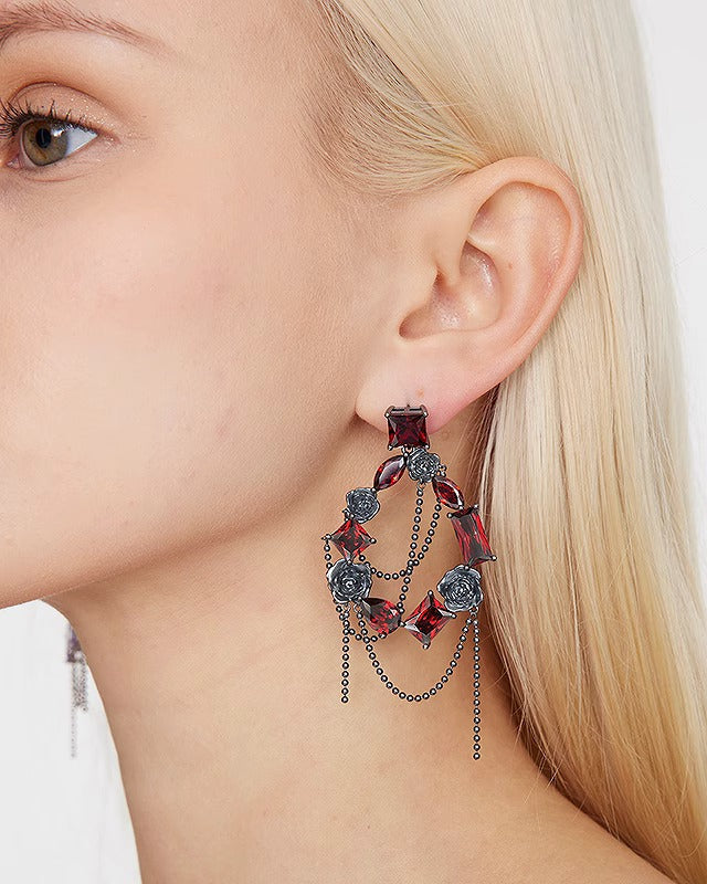 [Hard Candy] Secret Garden Rose Garland Tassel Earrings pg1584