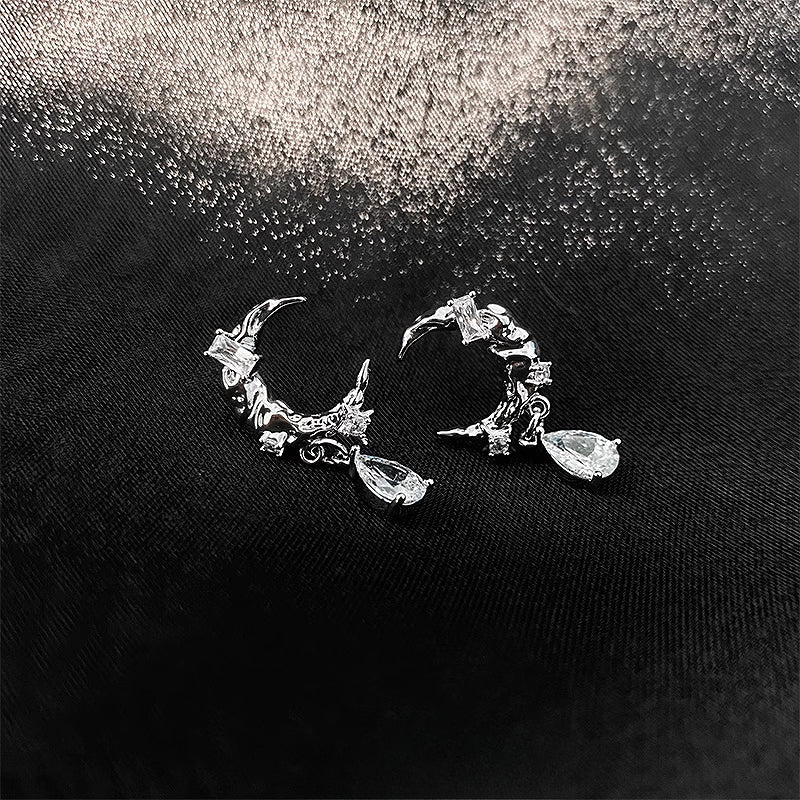 [Insomnia Artist] Bright Moon Crescent Earrings pg239