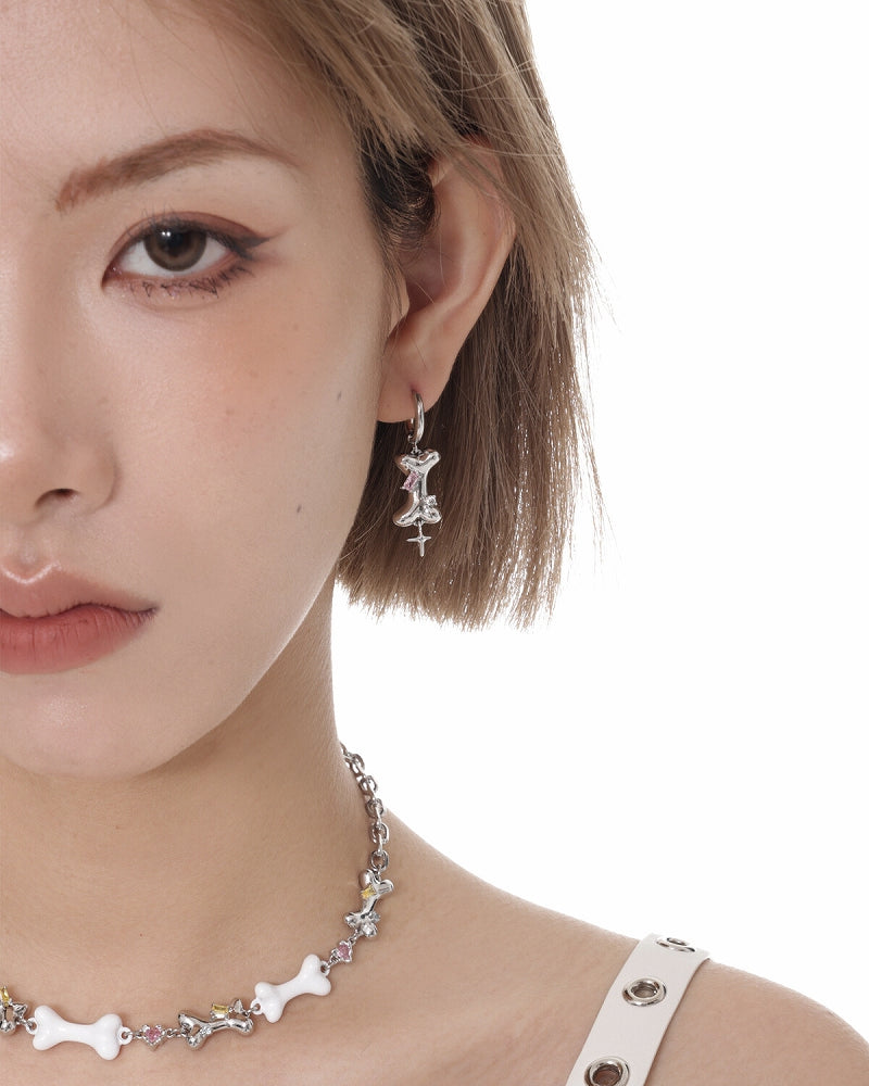 【SUMIYAKI】Cute Bone Asymmetric Earrings pg494