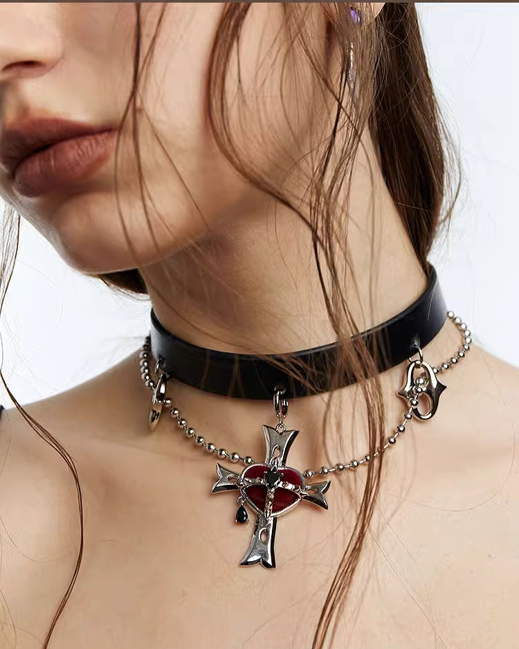 [OCTO VITA] Evil Girl Crazy Flower Cross Heart Choker pg696