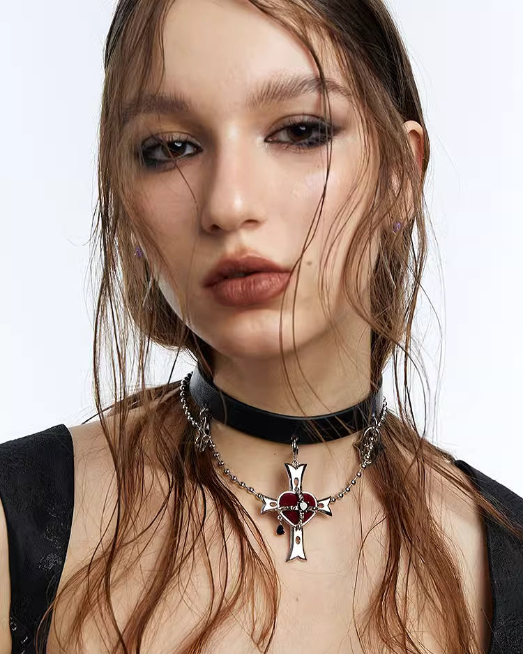 [OCTO VITA] Evil Girl Crazy Flower Cross Heart Choker pg696