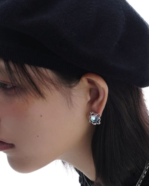 [SUMIYAKI] Lunar Eclipse Flower Moonstone Earrings pg1144