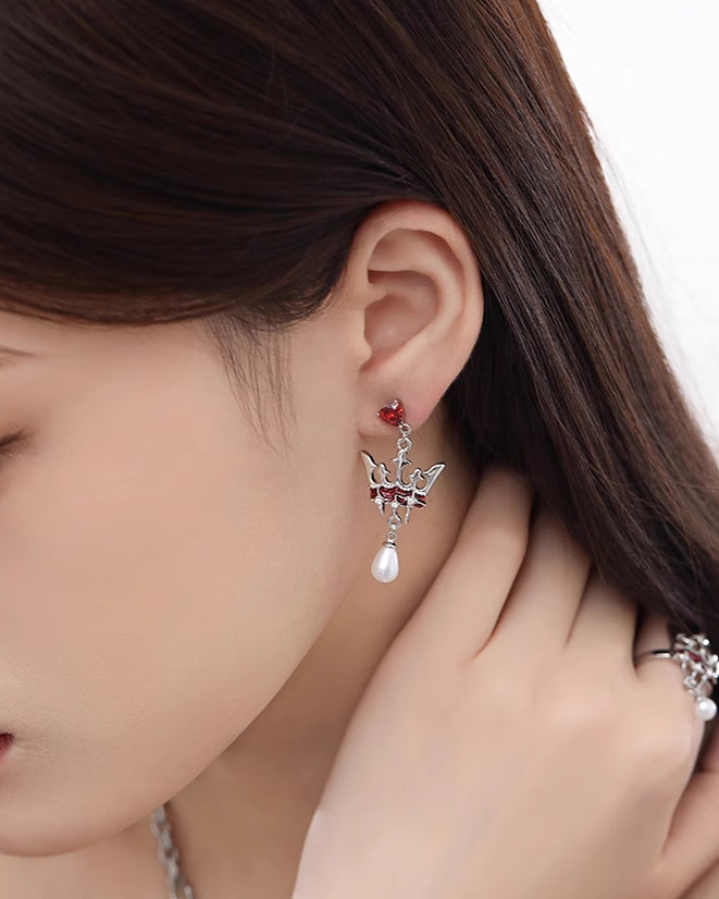 Queen's Crown Earrings 01