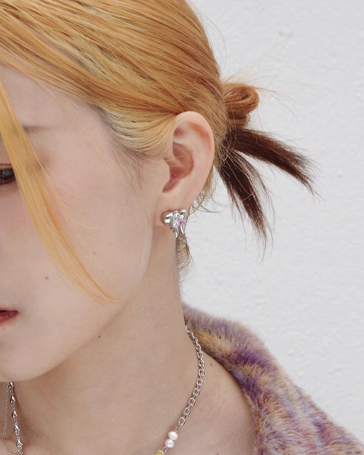 【Esak∞chi】Cool Teeth Love Asymmetrical Earrings pg451