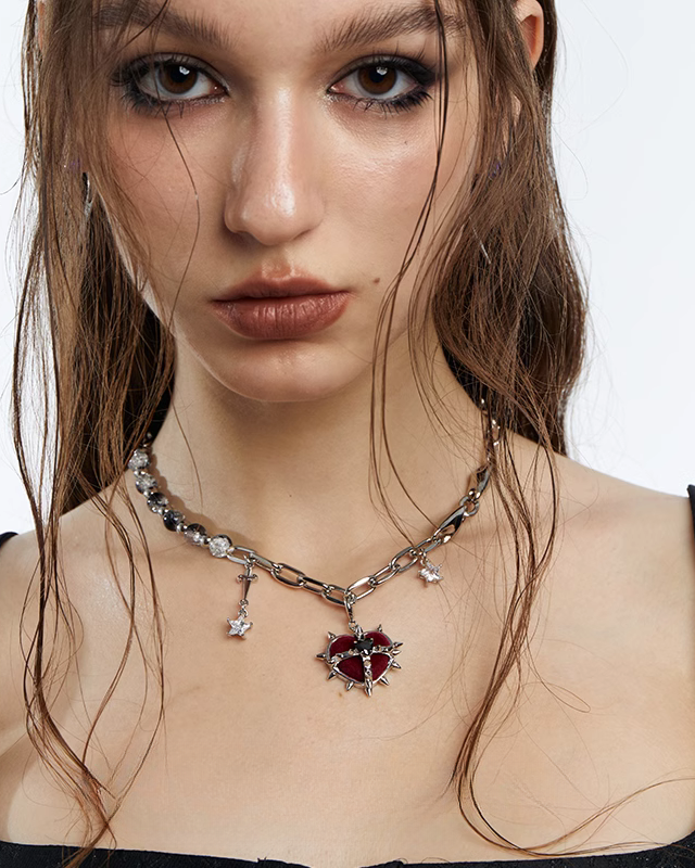 [OCTO VITA] Evil Girl Crazy Flower Heart Necklace pg701