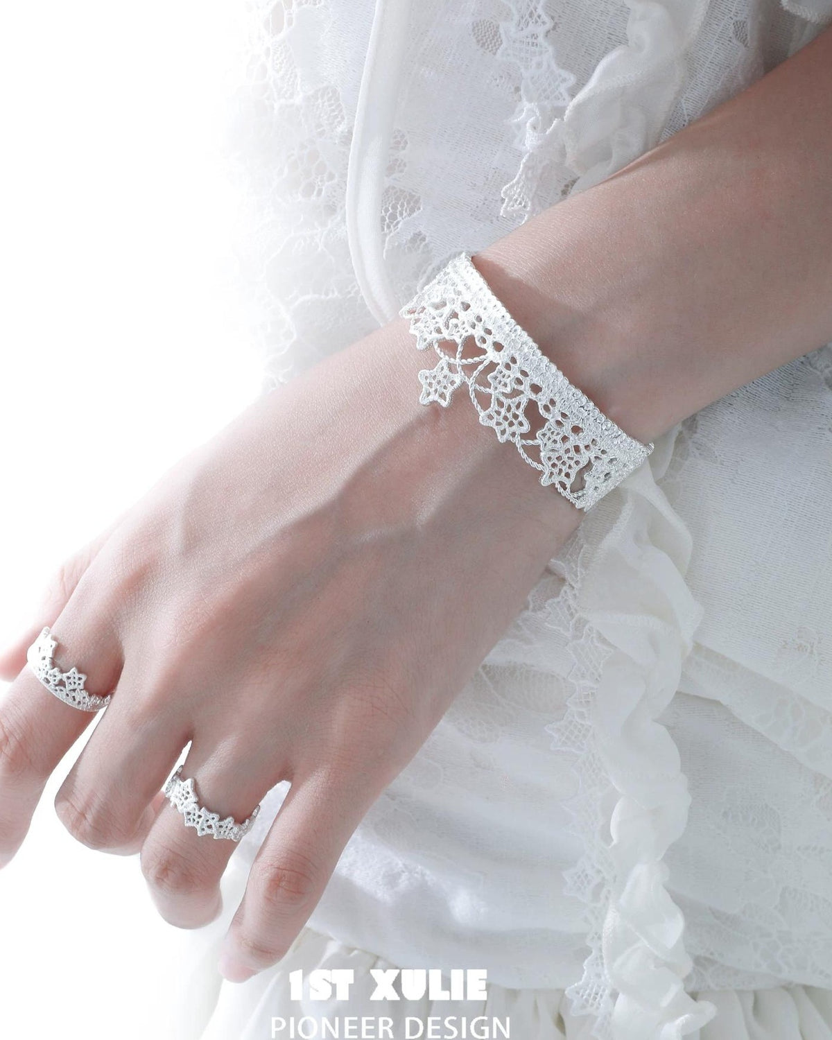 Baroque Starlight Lace Bracelet
