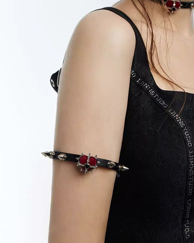 【OCTO VITA】Evil Girl Red Heart Arm Bracelet pg706