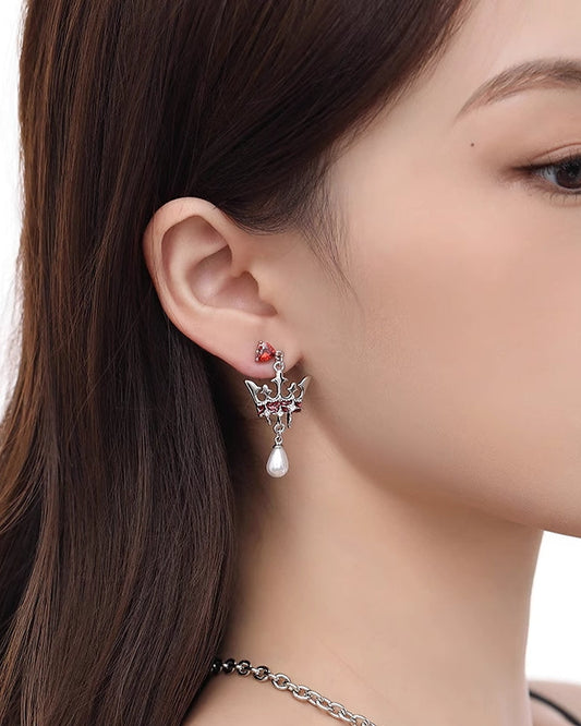 Queen's Crown Earrings 01