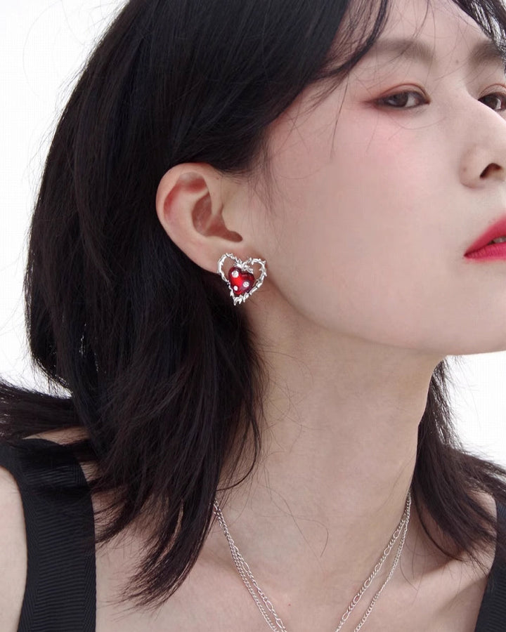 【Esak∞chi】Thorn Strawberry Love Heart Earrings pg1891