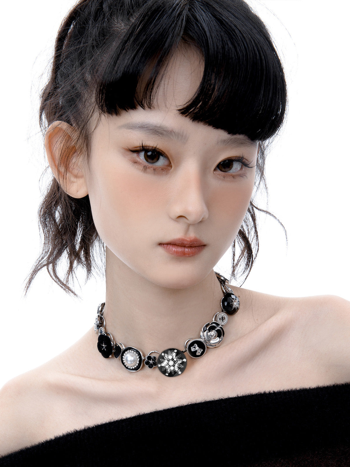 [Planktont Floating U Creature] Black Button Necklace pg163