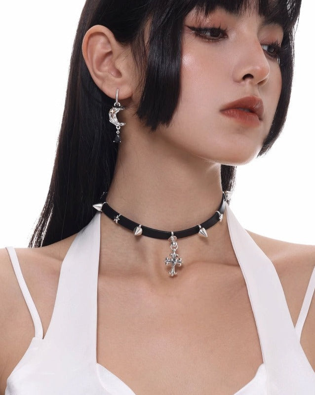 [SUMIYAKI] Rivet Heart Cross Choker pg1502