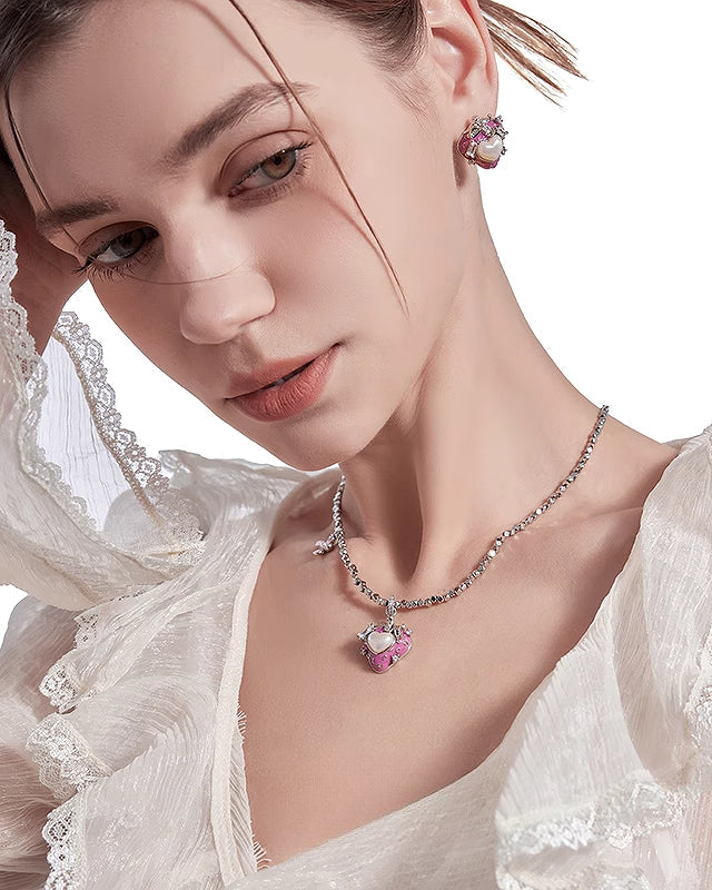 [MASW] Secret Garden Strawberry Earrings02 pg1589