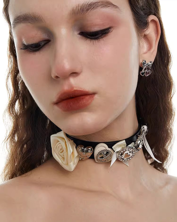 【OCTO VITA】Leather Rose White Vintage Button Choker pg1070