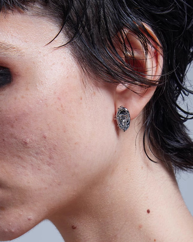 【BLACKHEAD】Rebellion Revolution Small Ears Asymmetric Earrings pg1441