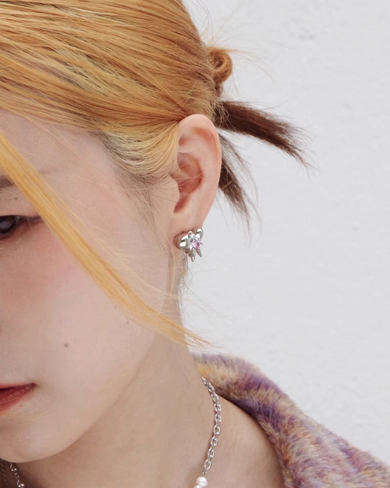 【Esak∞chi】Cool Teeth Love Asymmetrical Earrings pg451