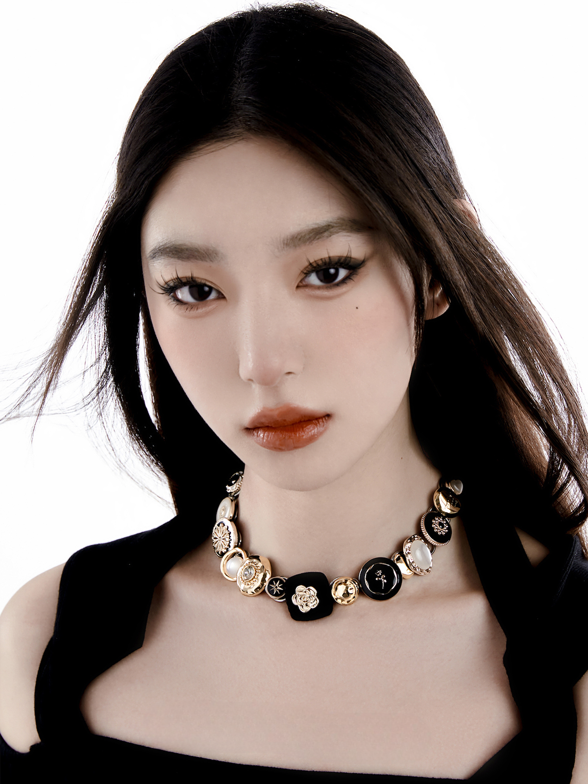 [Planktont Floating U Creature] Black&Gold Button Necklace pg207