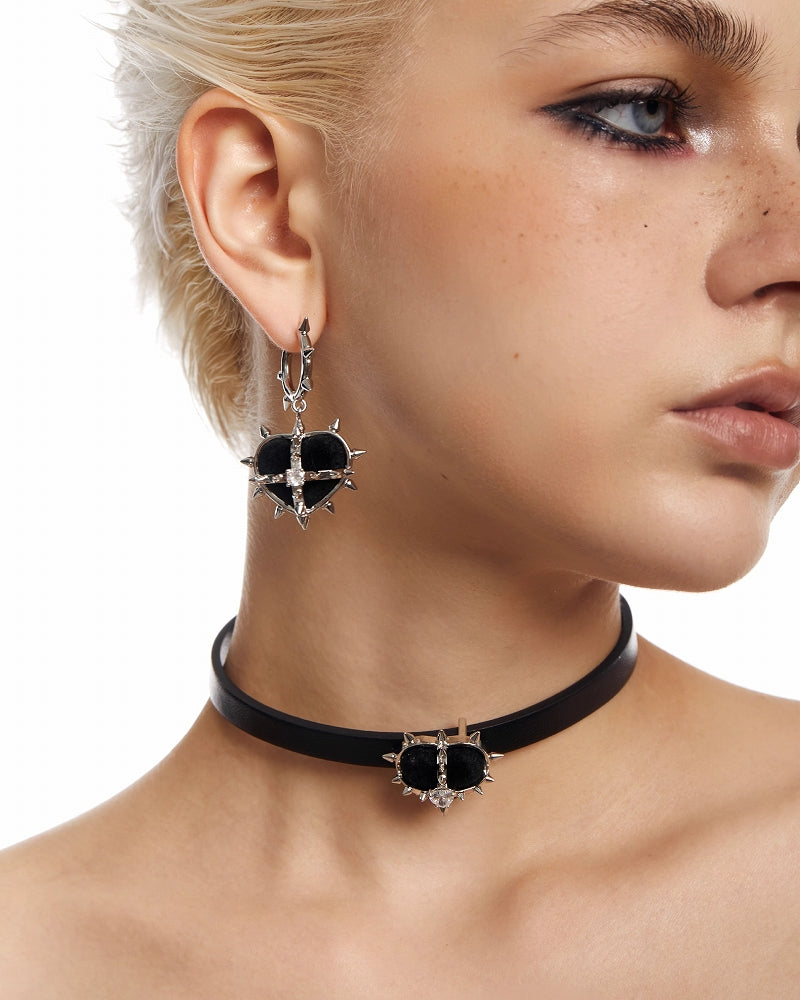 [OCTO VITA] Black Heart Evil Love Earrings pg180