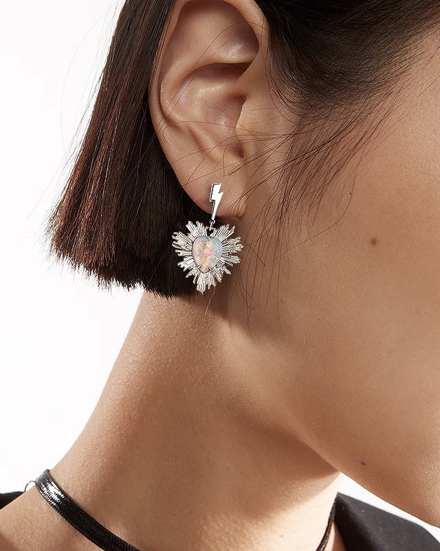 [Hard Candy] Lightning Sacred Heart Earrings02 pg1079