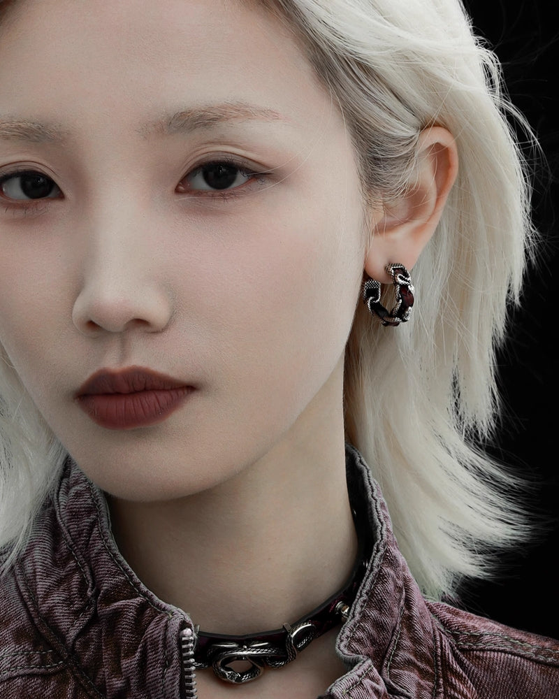 Hunting Snake Earrings 01