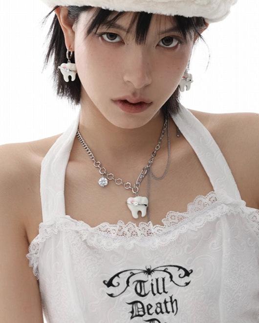 【SUMIYAKI】Cute White Teeth Earrings pg498