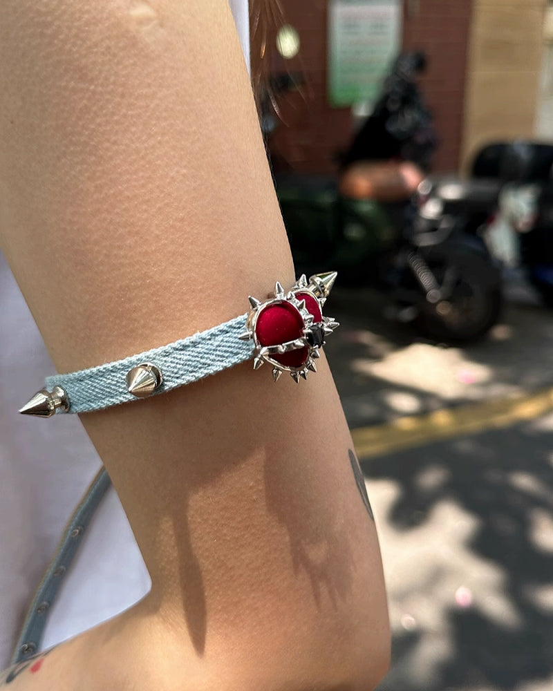 [OCTO VITA] Evil Girl Spikes Red Heart Arm Bracelet pg713