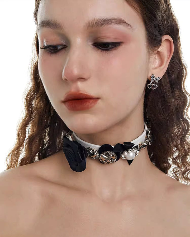 【OCTO VITA】Leather Rose Black Vintage Button Choker pg1065