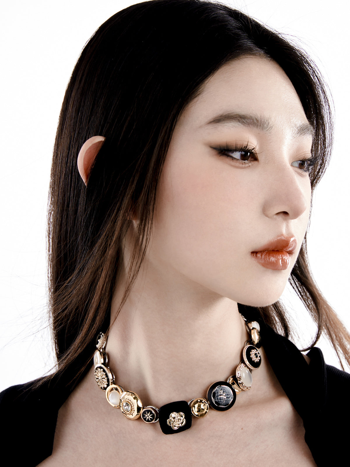 [Planktont Floating U Creature] Black&Gold Button Necklace pg207