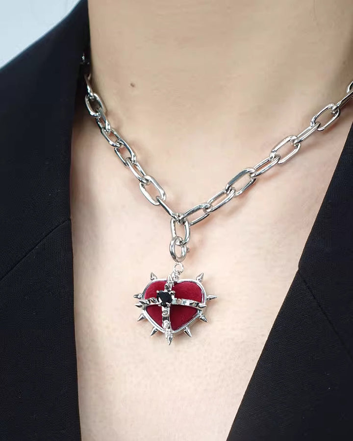 【OCTO VITA】Evil Girl Crazy Flower Spiked Heart Necklace pg703